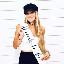 Load image into Gallery viewer, Glitter Bride Veil