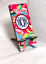 Load image into Gallery viewer, Flamingo Cell Phone Stand. Custom Phone Stand, Great flamingo themed gift! Flamingo party favors! great reacher gift! Gift for mom, sister!