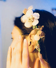 Load image into Gallery viewer, Flower Crown