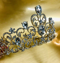 Load image into Gallery viewer, Fancy tiara, Quinceanera crown, Birthday Party Tiara, Birthday Girl Crown, Birthday Tiara, Princess crown, Bridal Tiara crown, Wedding tiara