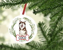 Load image into Gallery viewer, Alaskan Malamute Ornaments. Personalized Gift for the Malamute lover! Alaskan Malamute Ornament. Perfect Malamute Gift for the dog mom!