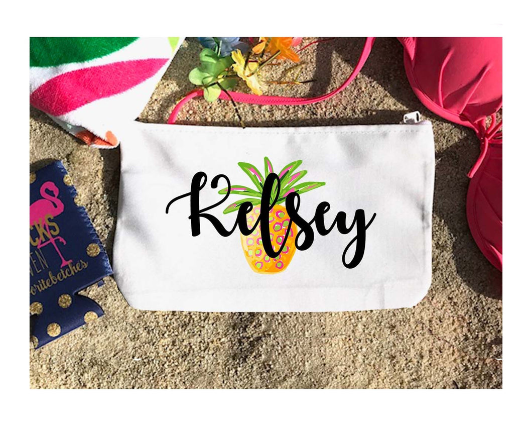 Pineapple Make Up bag. Beach Bachelorette or Girls Weekend Favors. Beach Weekend Make up Bag. Tropical Party favors! Pineapple make up bag!