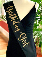 Load image into Gallery viewer, Bride to Be 4&quot; Glitter Satin Sash
