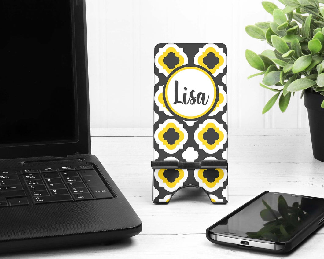 Quatrefoil Phone Stand