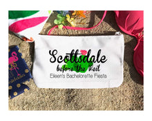 Load image into Gallery viewer, Cactus Make Up bag. Great Scottsdale Bachelorette or Girls Weekend Favors. Personalized Cabo, Tulum, Cancun Weekend Make up Bag.Cactus Gift.
