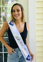 Load image into Gallery viewer, Charleston 4&quot; Party Sash
