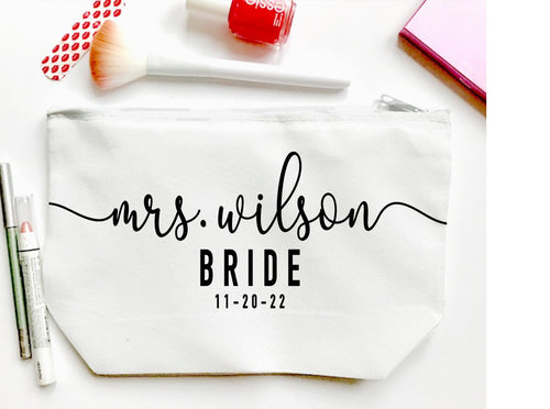 Bride Make up bag. Personalized Bachelorette Favor. Bride's Cosmetic Bag. Bridesmaid Proposal Wedding Gifts! wedding shower gift!